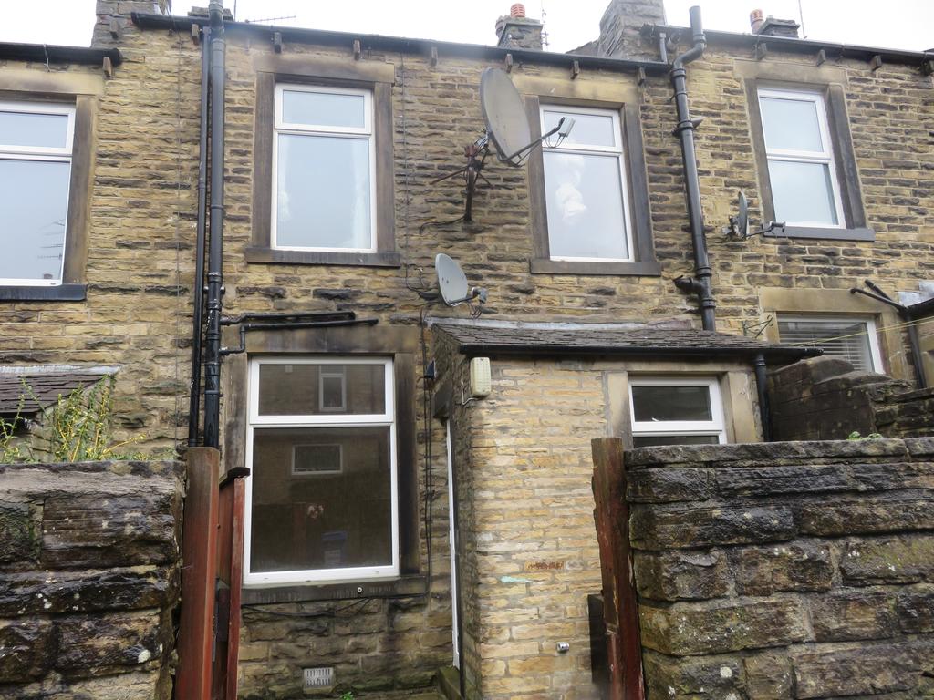 Neville Street, Skipton BD23 3 bed terraced house £185,000