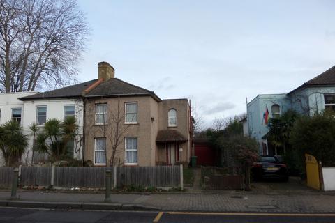 37 Elmers End Road, London, SE20 7UU