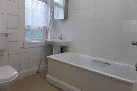 37 Elmers End Road, London, SE20 7UU