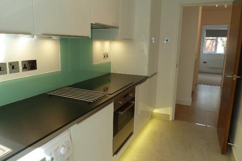 1 bedroom flat to rent, Lawman Court, Kew Road, Kew, Richmond, Surrey TW9