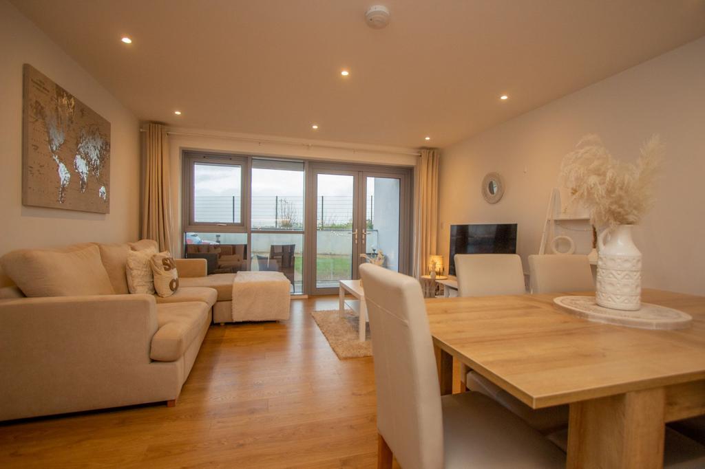 Leeward House, Mount Wise, Plymouth... 1 bed ground floor flat £190,000