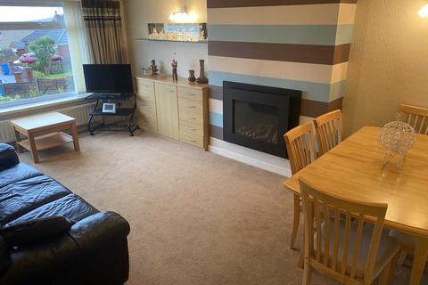 15 Dorchester Drive, Royton, Oldham, OL2 5AU