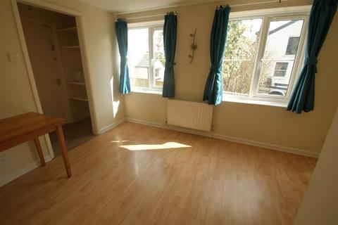 1 bedroom flat to rent, Newbury St, Whitchurch, RG28
