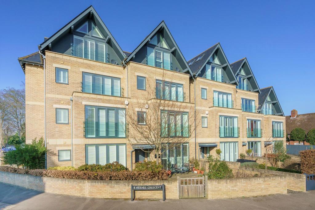 Hernes Crescent, Summertown, Oxford, OX2 5 bed terraced house for sale