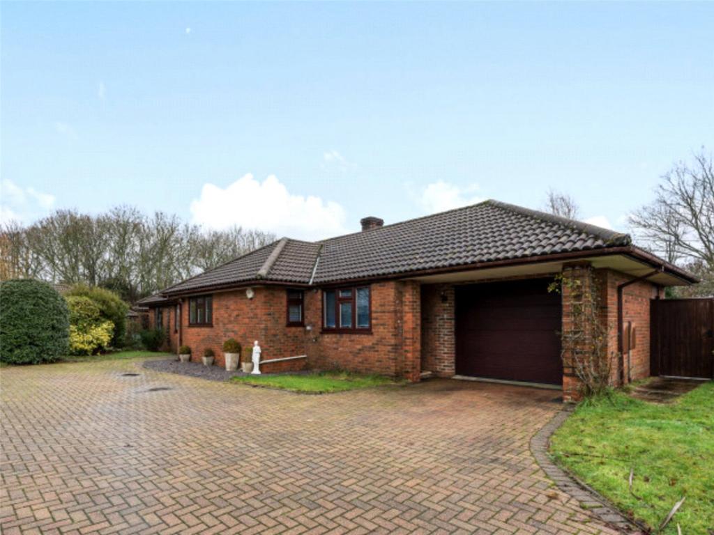 Croft Heights, Whiteparish... 3 bed bungalow £725,000