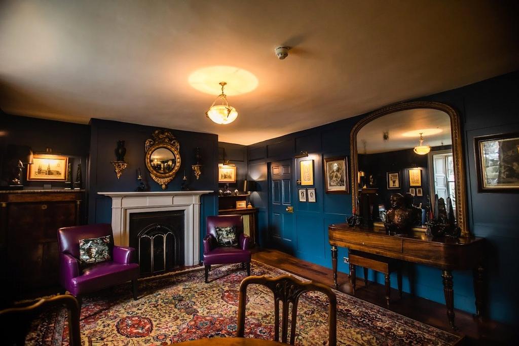 Sitting Room 2