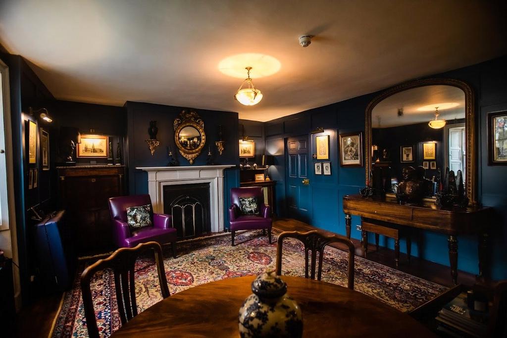 Sitting Room 3