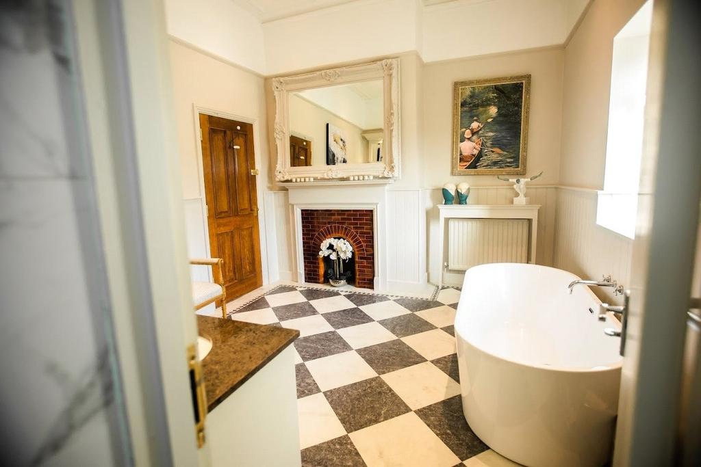 Bathroom 3