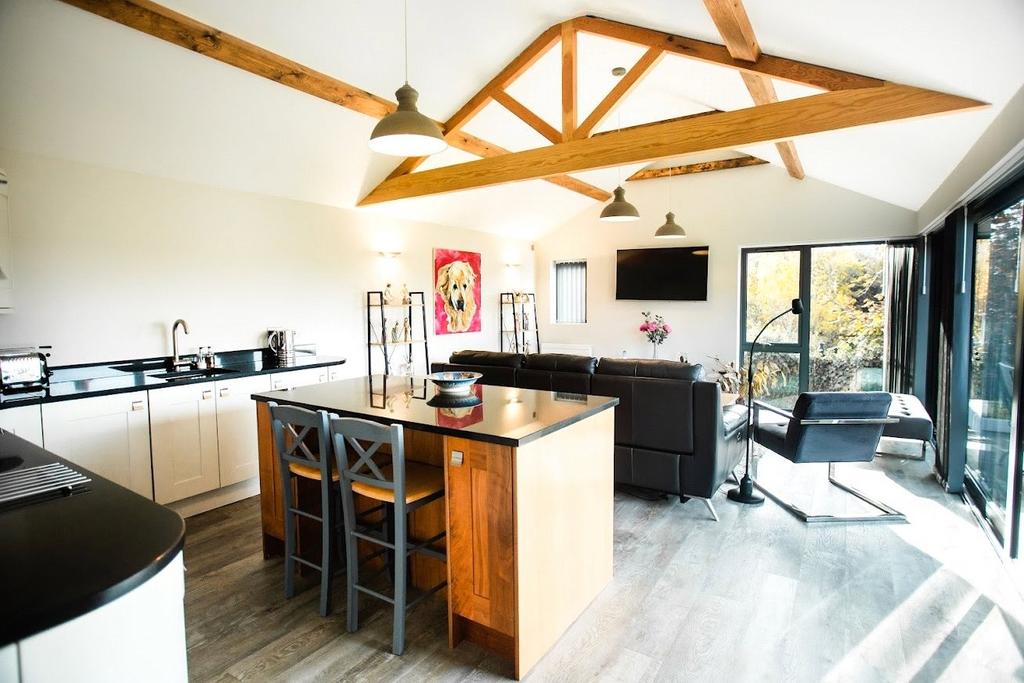 Annexe Kitchen 2