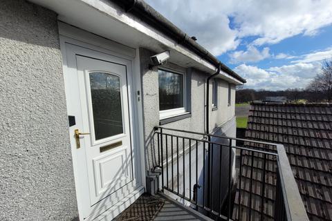 2 bedroom flat to rent, Leven Street, Alexandria G83
