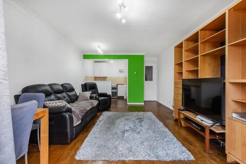 53 Reachview Close, London, NW1 0TY