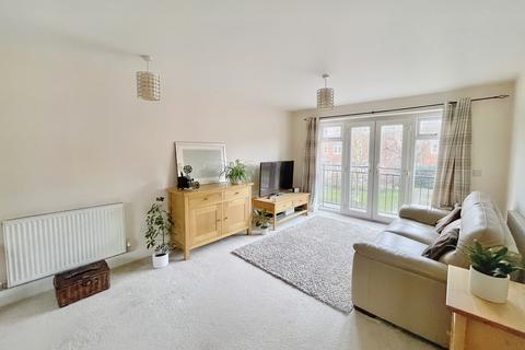 2 bedroom flat for sale - Dickens Close, Stratford-upon-Avon CV37