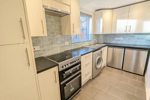 2 bedroom townhouse to rent, The Chase, Ropsley, NG33