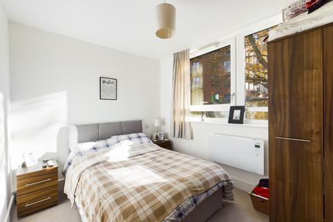 1 bedroom flat for sale, Castle House, Desborough Road, High Wycombe, Buckinghamshire