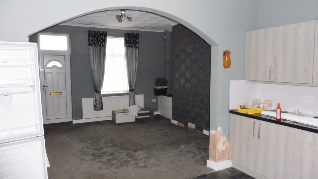 Ings Road, Wombwell S73 3 bed terraced house for sale £89,995
