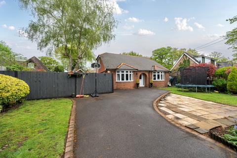 4 bedroom bungalow for sale - Cuckoo Bushes Lane, Chandler's Ford, Hampshire, SO53