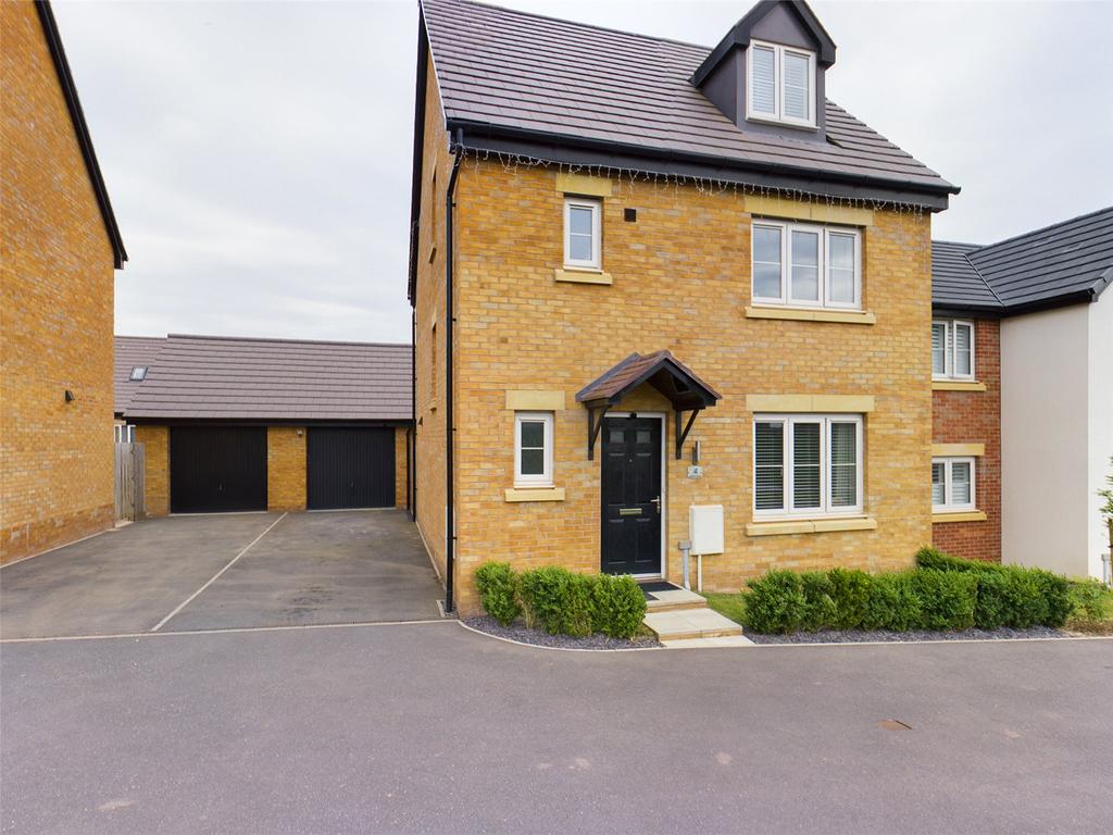 Potter Grove, Lydney, Gloucestershire, GL15 4 bed detached house £350,000