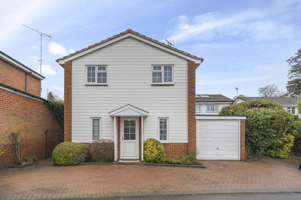 Milton Close, Henley On Thames, RG9 4 bed detached house £2,500 pcm