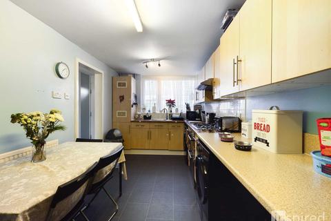 3 bedroom terraced house for sale - Thirlmere Avenue, Bletchley