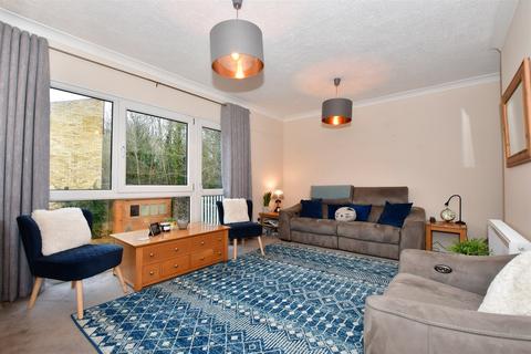 35 Punch Croft, New Ash Green, Longfield, DA3 8HP