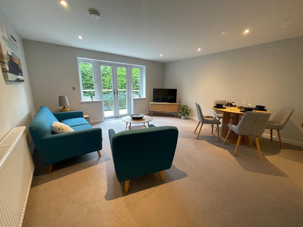 Flat 2 Lounge Dining