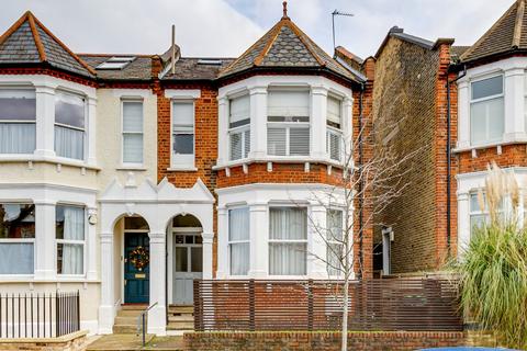 32b Sarre Road, London, NW2 3SL