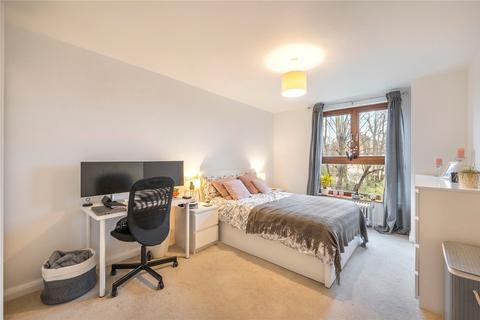 1 bedroom flat for sale - Fir Lodge, 3 Gipsy Lane, London