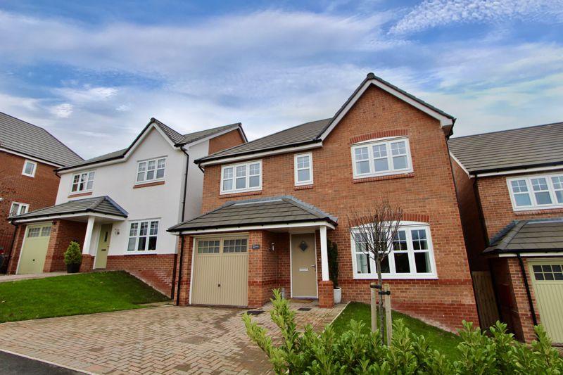 Clos Emlyn, Old Colwyn 4 bed detached house £374,950