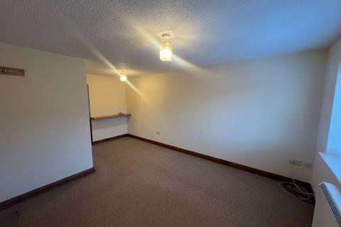 1 bedroom flat to rent, Oaktree Crescent, Bristol