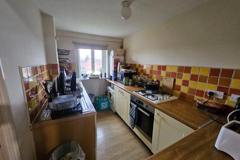 1 bedroom flat to rent, Oaktree Crescent, Bristol