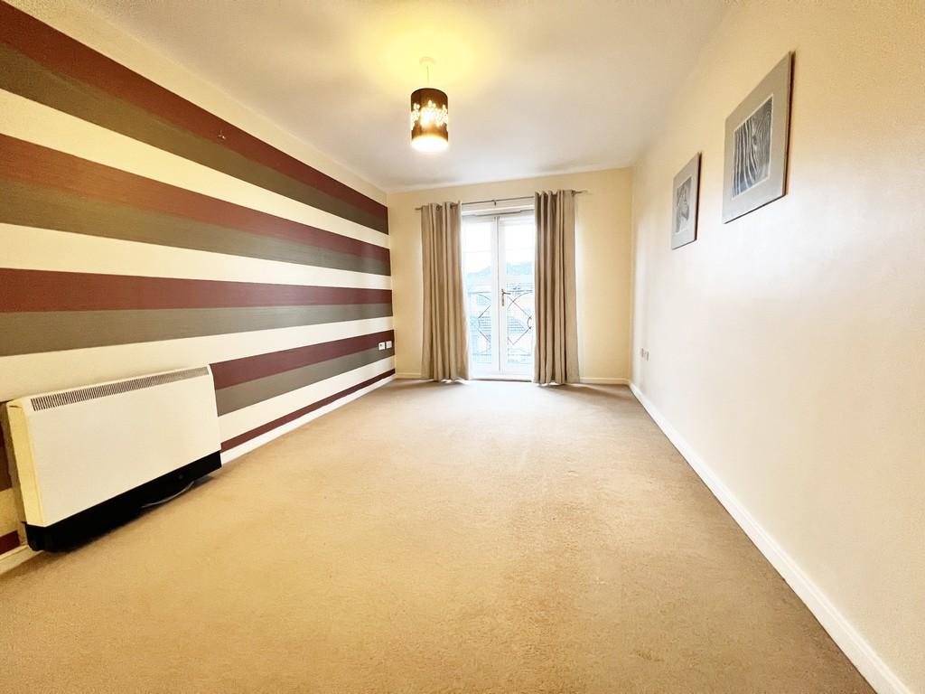College Fields, Widnes 2 bed apartment £725 pcm (£167 pw)