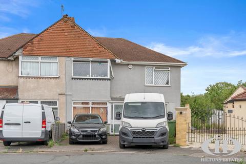 Harrow Road, Feltham