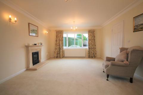 4 bedroom detached house to rent, THE STREET, CAPEL, RH5