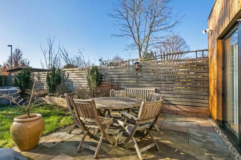 52 Monks Road, Hyde, Winchester, SO23 7EQ