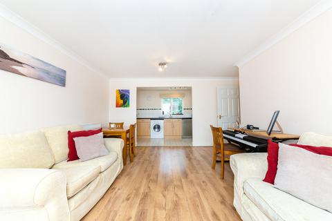 5 Braeburn Walk, Royston, SG8 5LY