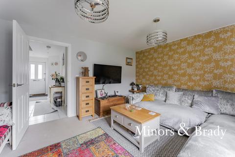 3 bedroom detached house for sale - Field Maple Drive, Dereham