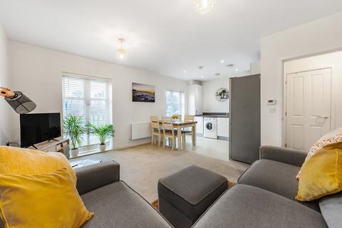 1 bedroom flat for sale - Ferard Corner, Warfield, Bracknell, RG42