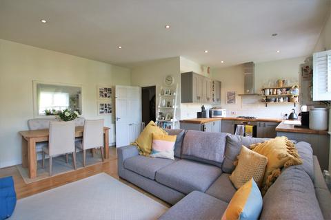 2 bedroom flat for sale - Froghall Drive, Wokingham, RG40
