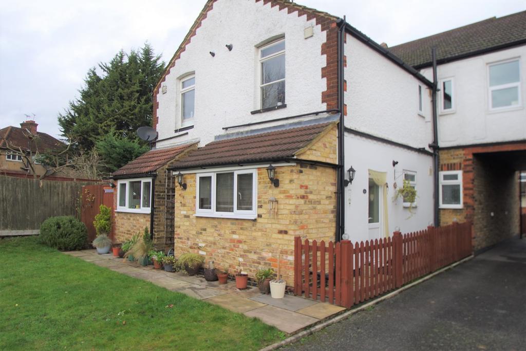 Bushey Mill Lane, Watford, WD24 1 bed ground floor £1,150