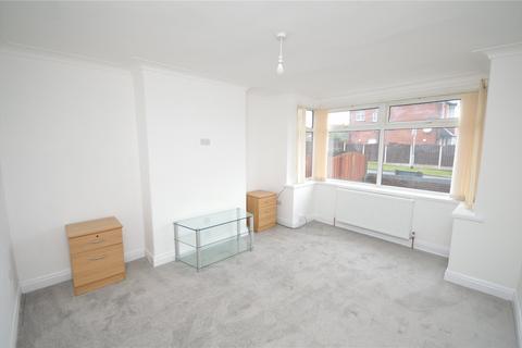 3 bedroom terraced house for sale, Grovehall Road, Leeds, West Yorkshire