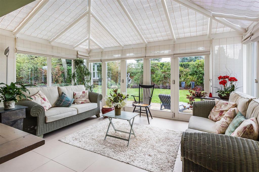 Leigh Hill Road, Cobham 5 bed detached house £2,695,000