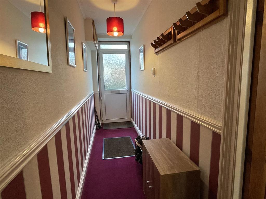 Entrance hall: