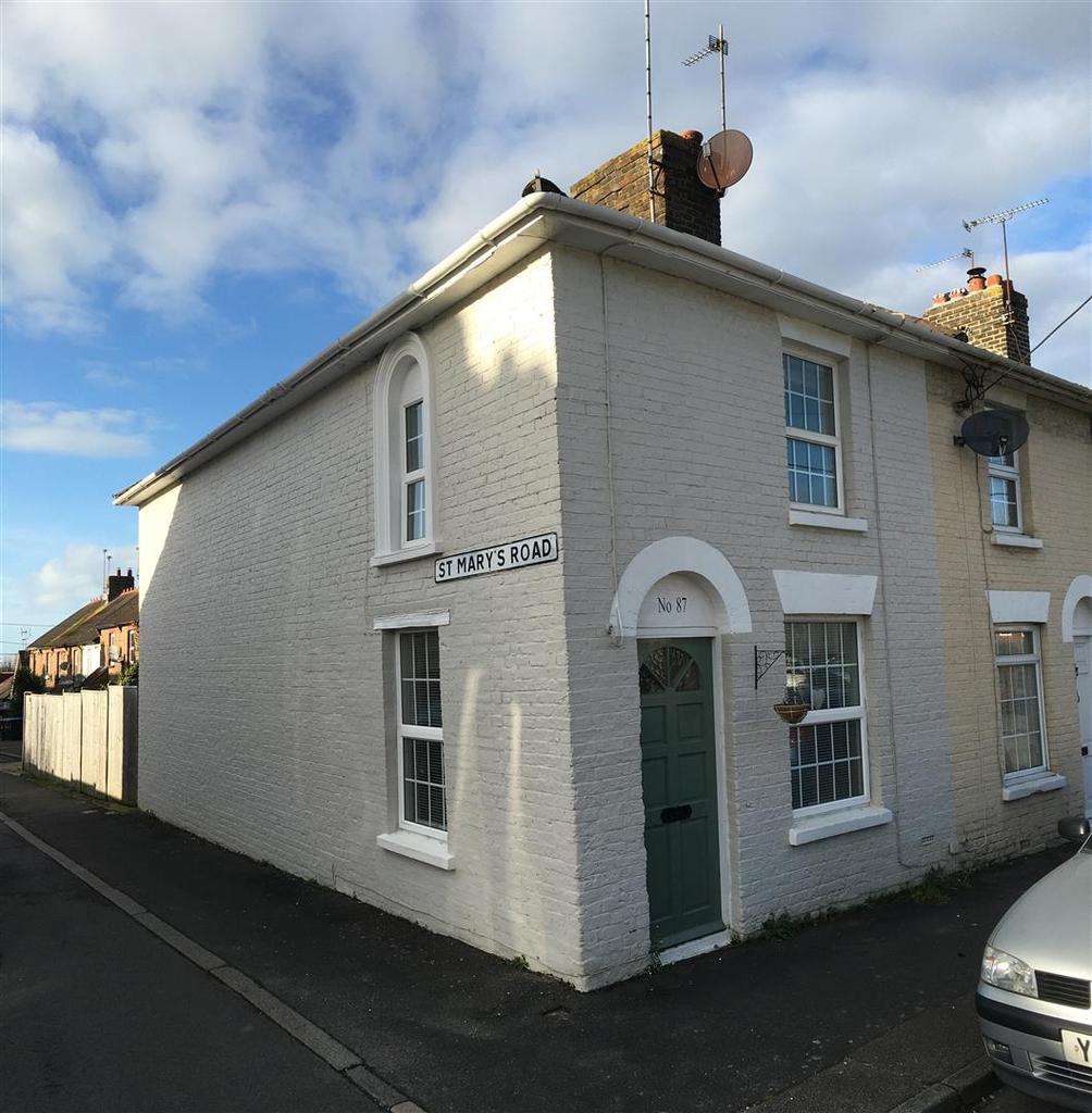 Fairfield Road, Burgess Hill 2 bed end of terrace house £1,195 pcm (£