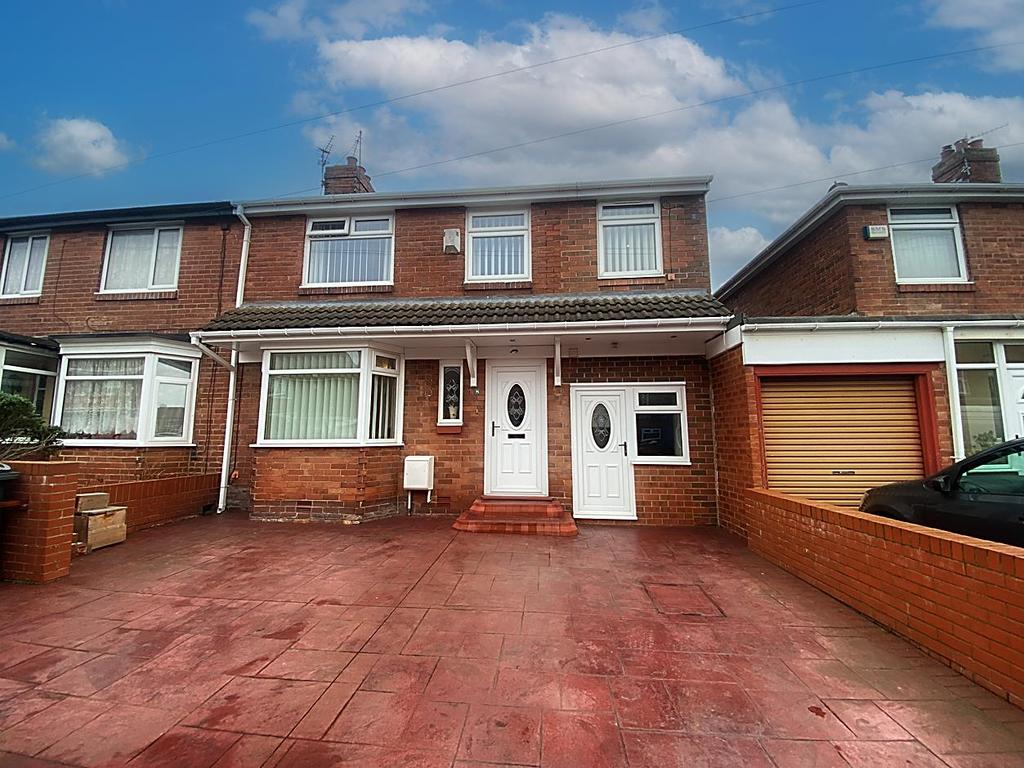 Allendale Avenue, Kings Estate, Wallsend 4 bed semidetached house £