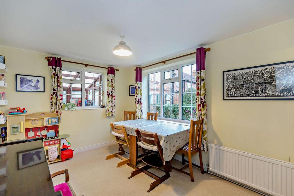 8533608-interior16-800.jpg