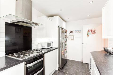 38 Wyemead Crescent, London, E4 6HW