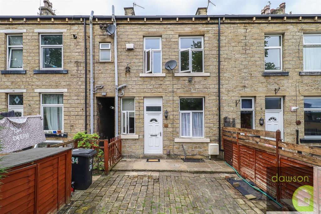 Albion Street, Elland 2 bed terraced house £550 pcm (£127 pw)