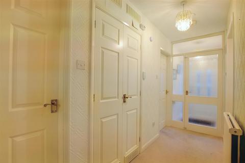 4 Barker Close, Stanley Common, Ilkeston, DE7 6FN