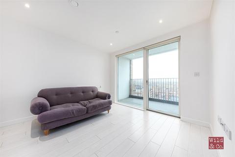 2 bedroom flat to rent - Atkin Square, Dalston Lane, Hackney