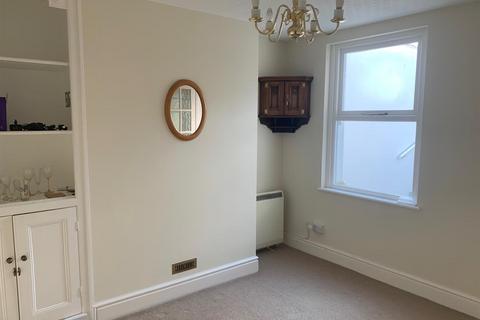 1 bedroom house for sale, 12 Rose Hill, Beaumaris